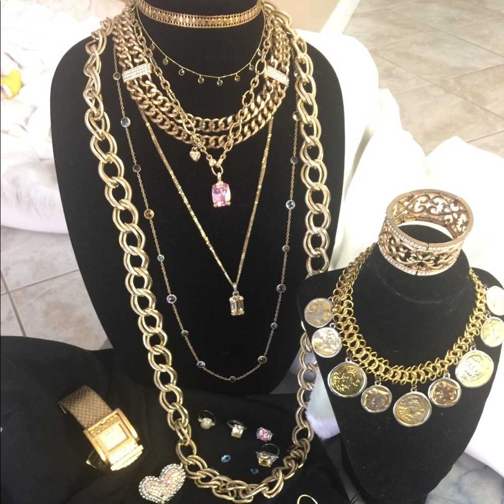 Jewelry! More jewelry listings on the way! 🎁💍
